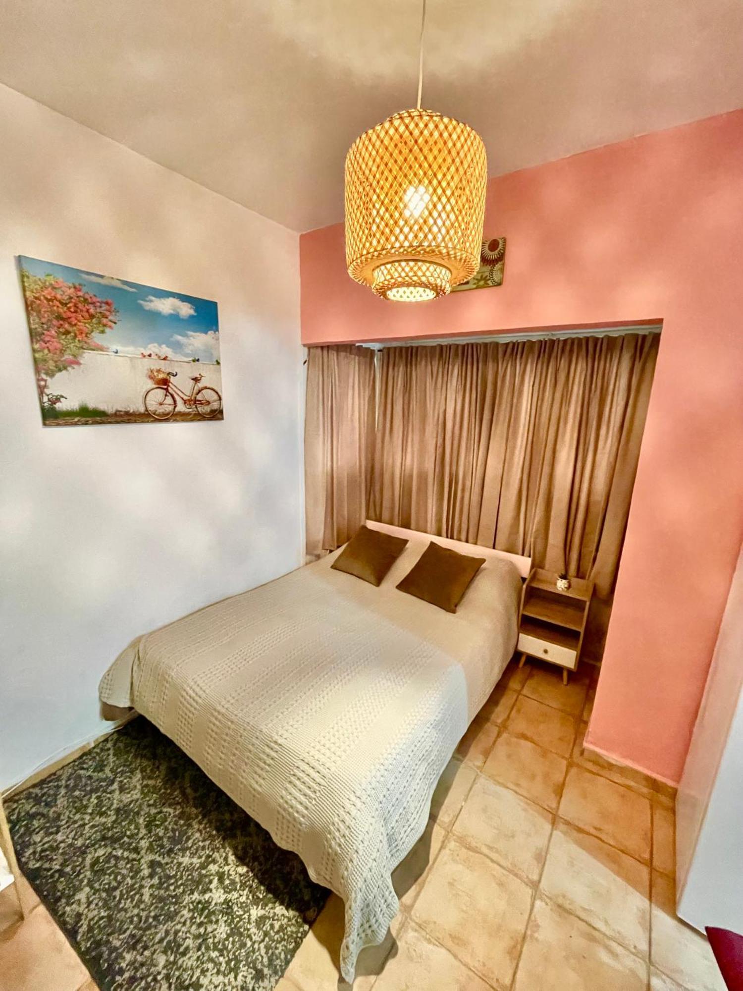 Dotan'S Boutique Apartments - By The Beach! Tel Aviv Esterno foto
